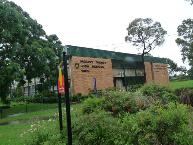 Mt Druitt High School, Chifley College